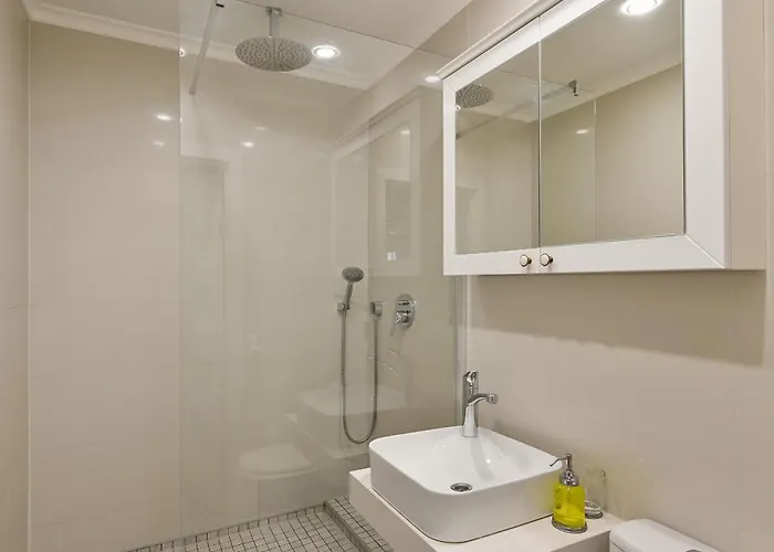 Dzīvoklis Quiet Loft With Free Parking