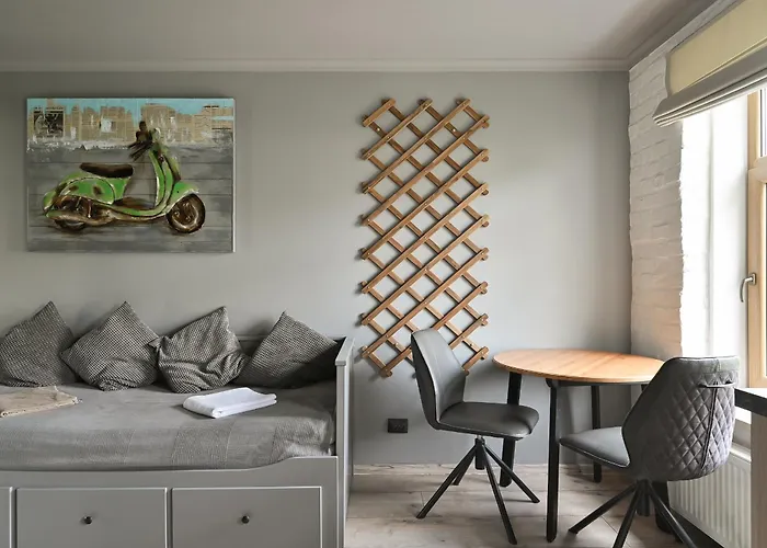 Quiet Loft With Free Parking Dzīvoklis *