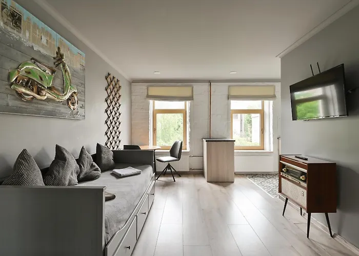 Dzīvoklis Quiet Loft With Free Parking *