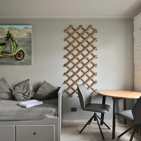 Quiet Loft With Free Parking Daire *