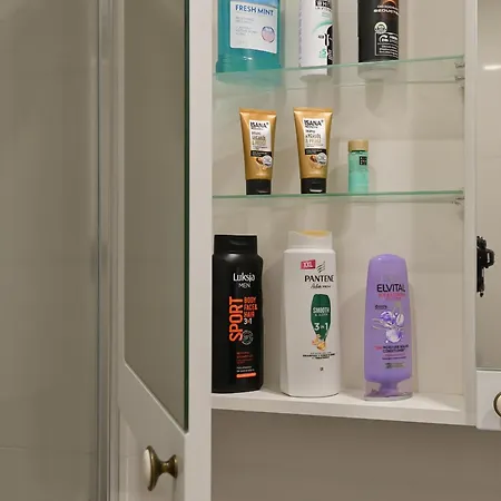 Апартаменты Quiet Loft With Free Parking *